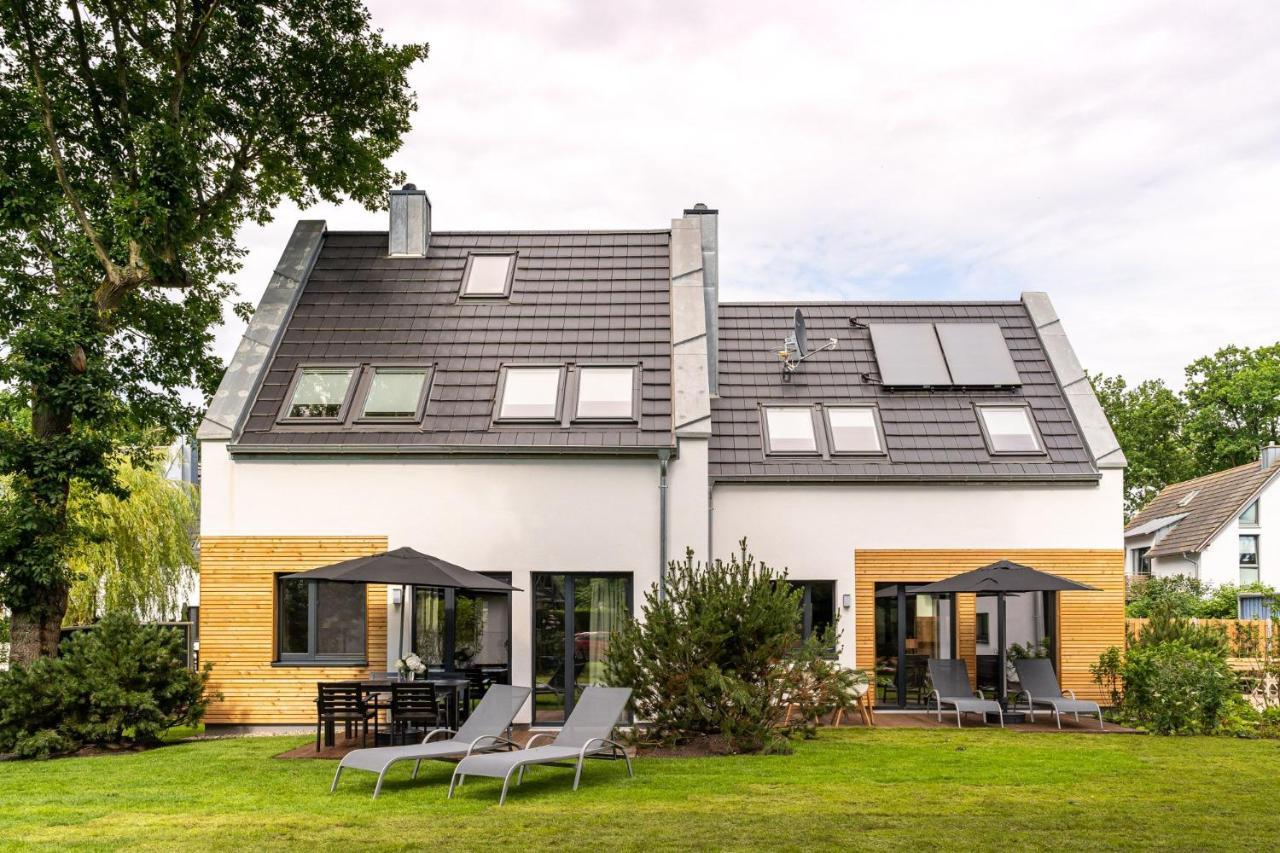 Haus Schlehe -Domizil Am Ostseewald Zingst Exterior photo